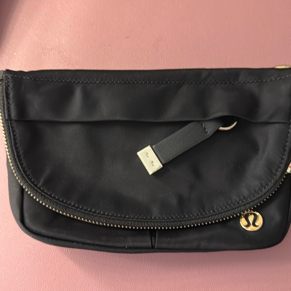 Lululemon mini Black/Gold Crossbody Bag!